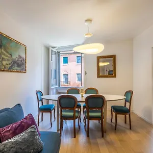 Savoia E Jolanda Venise
