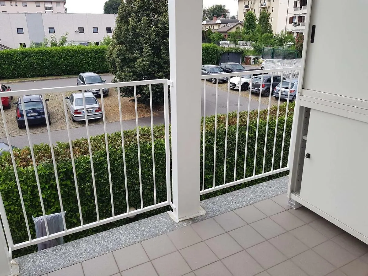 Milano Malpensa Grandi Ap Apartment Gallarate Italy
