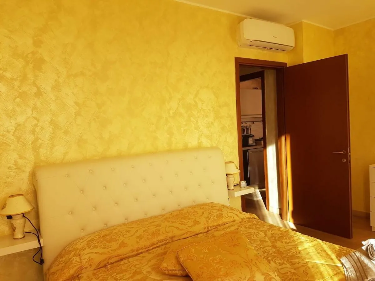 Milano Malpensa Grandi Ap Apartment Gallarate Italy