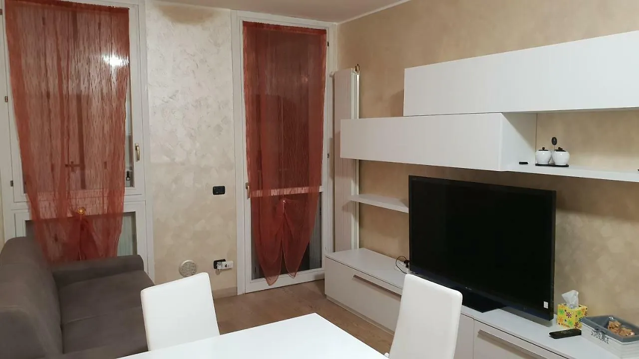 Milano Malpensa Grandi Ap Apartment Gallarate Italy
