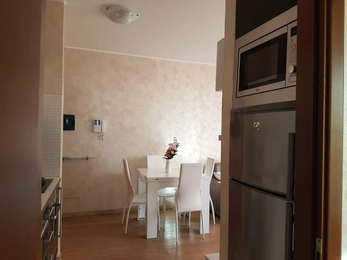 Milano Malpensa Grandi Ap Apartment Gallarate Italy